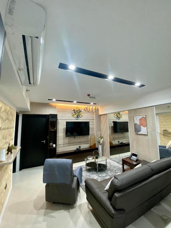 Aeon Towers Executive Suite 2Br 18Th Floor Davao City Esterno foto